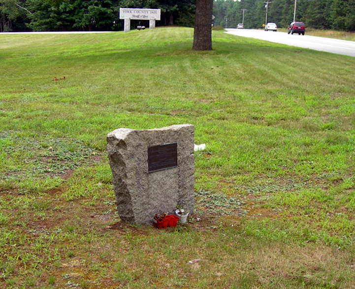 The Alfred, Maine, memorial to the slaying of the elephant Old Bet.