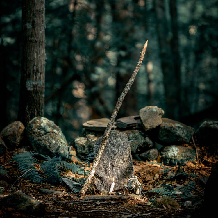 The grave of Little Maude Reynolds in Hell Hollow. Photo by Frank Grace.